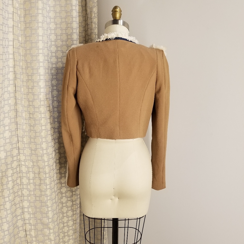 Cropped Jacket - Picture 4 of 5